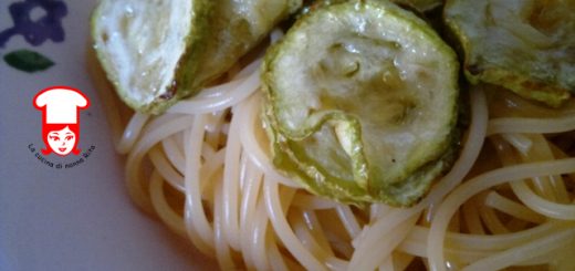 Spaghetti con zucchine fritte e parmigiano - La cucina di nonna Rita