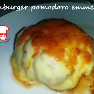 Hamburger al pomodoro ed emmental - La cucina di nonna Rita