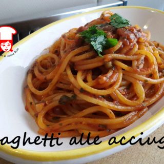 Spaghetti alle acciughe - La cucina di nonna Rita