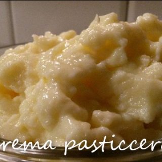 Crema pasticcera al microonde in cinque minuti - La cucina di nonna Rita